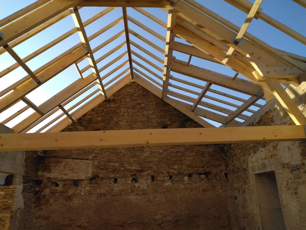 realisation-charpente-scop-de-l-erdre-charpentier-menuisier-les-touches (2)